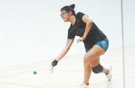 Angélica durante uno de sus partidos del Open Bolivia American Iris. Foto: Fernando Cartagena-Archivo