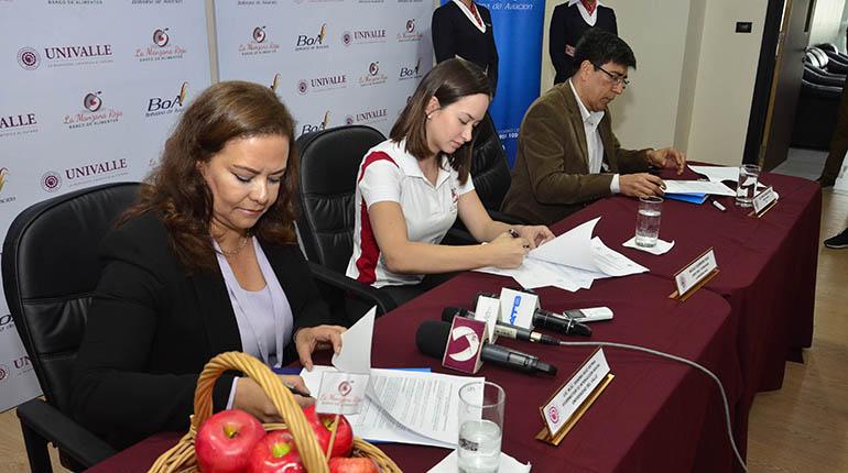 Sandra Ruiz, Nicole Guerrero y Ronald Casso. | Hernán Andia