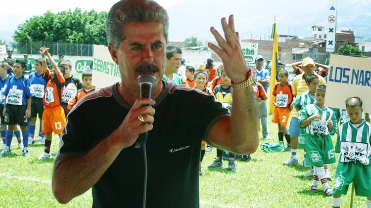 Gustavo Upequi compró el Envigado FC en la década de los 80’s, y estuvo al frente del club por más de 10 años, tras su muerte quedaron al mando sus hijos. (Foto El Espectador)