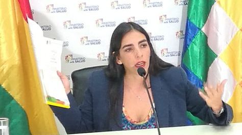 La ministra de Montaño en una conferencia de prensa. Foto: Min. Salud