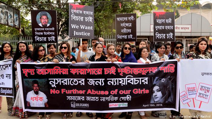 Bangladesch, Dhaka: Protest gegen den Mord an Studentin (picture-alliance/M. Rashid)