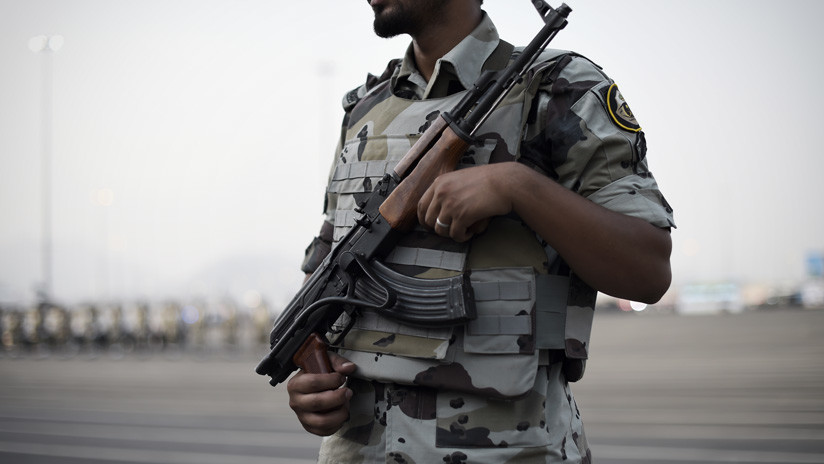 Arabia Saudita ejecuta a 35 personas y crucifica a otras 2 por delitos vinculados con el terrorismo