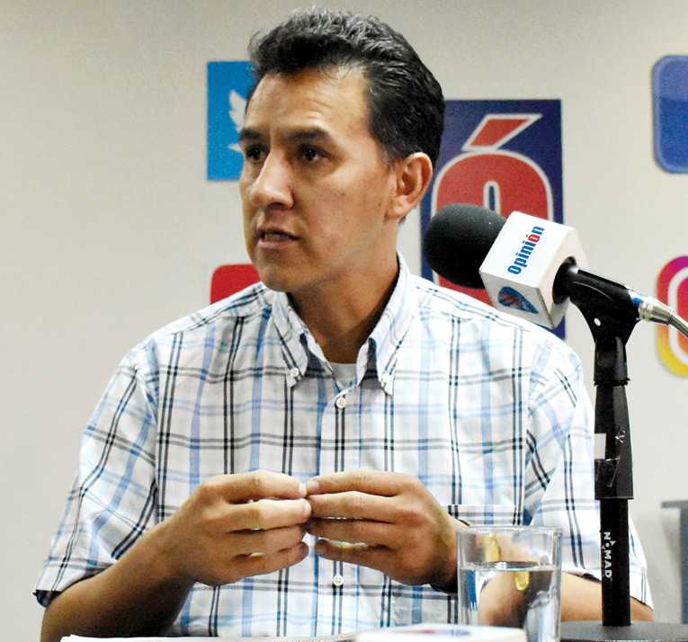 EL DIRECTOR DE MEDIO AMBIENTE DE LA ALCALDÍA, HENRY TERRAZAS, EN CONTACTO <a href=