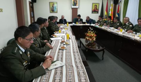 La reunión del Alto Mando de la Policía con el presidente Evo Morales.
