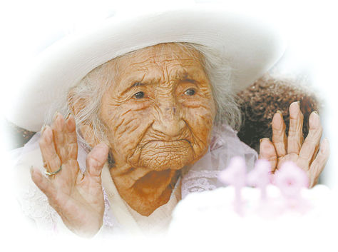  La “súper centenaria” Julia Flores Colque.