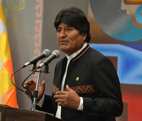 El presidente Evo Morales brinda declaraciones durante al acto de posesión del nuevo comandante de la Policía. Foto: ABI