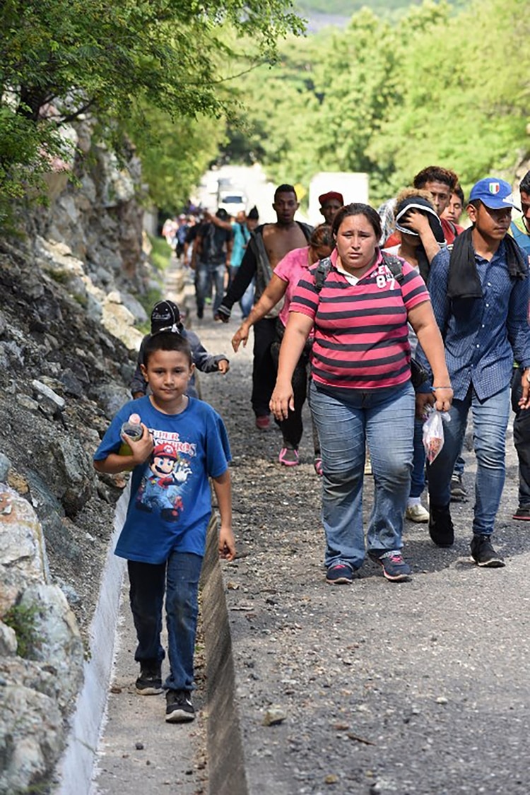 Miles de niños migran anualmente, arriesgando su vida (Foto: AFP)