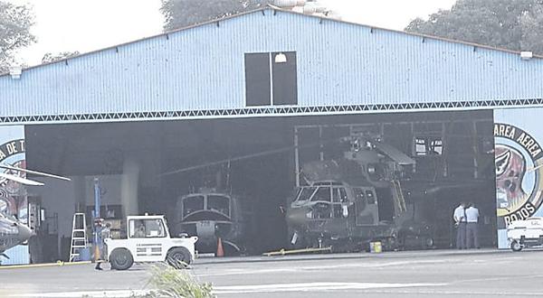 Fiscales allanan el hangar de Diablos Rojos por el caso Uelicn Fiscales allanan el hangar de Diablos Rojos por el caso Uelicn