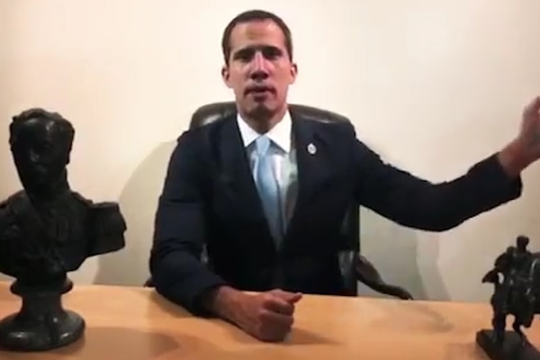 Resultado de imagen para Juan Guaidó: "Mañana, 1 de mayo, volveremos a las calles porque Maduro no tiene el respaldo de las Fuerzas Armadas"