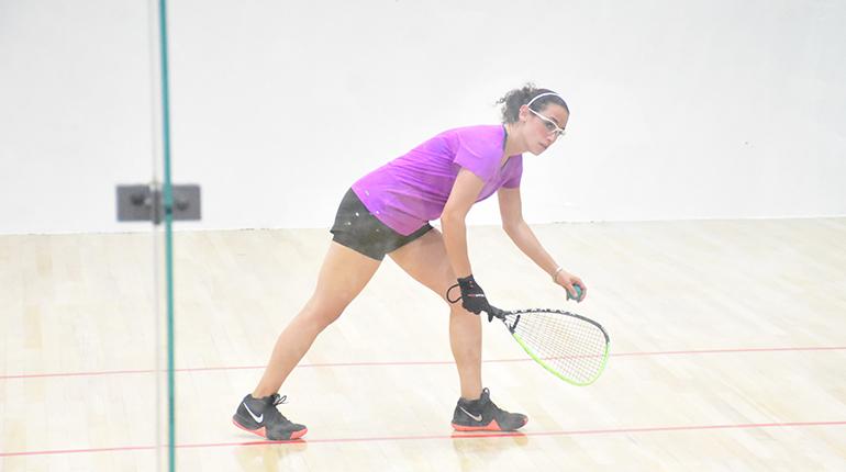 La raquetbolista cochabambina, Yazmine Sabja, durante una competencia. | Daniel James