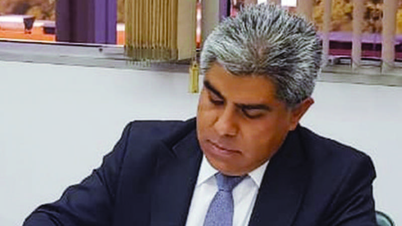 ENDE revisa estudio para vender energía a Paraguay