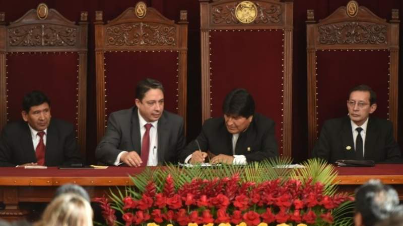 Revilla destaca que la Ley de Abreviación es resultado de la "brillantez" del ministro Arce