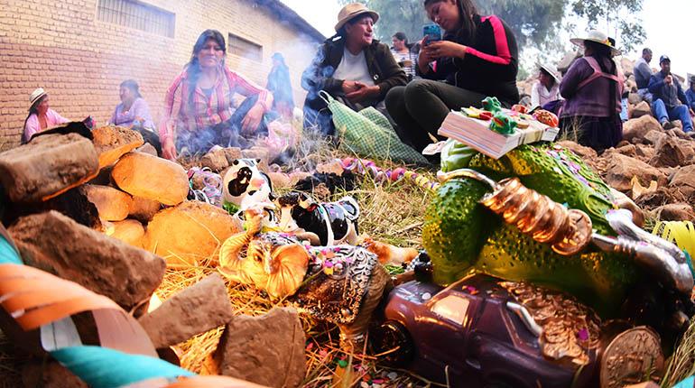 Un corral armado en la vigilia en el santuario de Santa Vera Cruz para pedir la fecundidad de los animales. | JOSÉ ROCHA