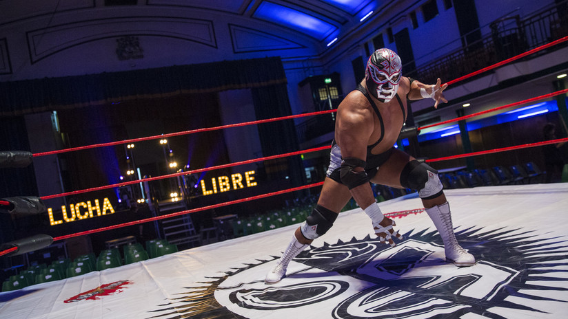 Muere en plena pelea el luchador mexicano Silver King tras sufrir un ataque al corazón