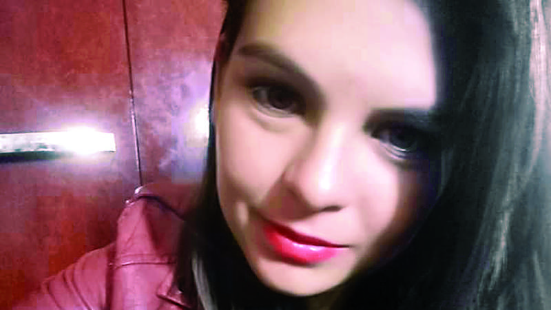 Elina, joven madre chapaca,  fue asesinada a puñaladas en Oruro