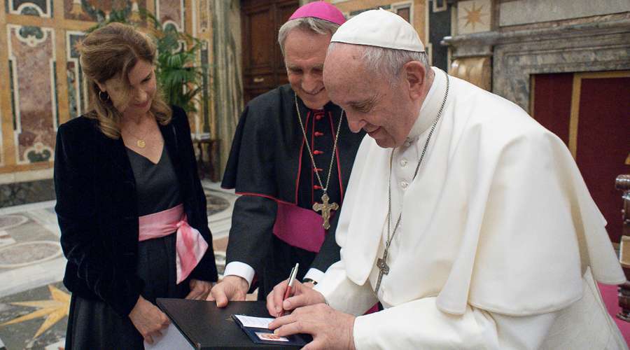 El Papa Francisco recibe a la Asociación de la Prensa Extranjera en Italia. Foto: Vatican Media