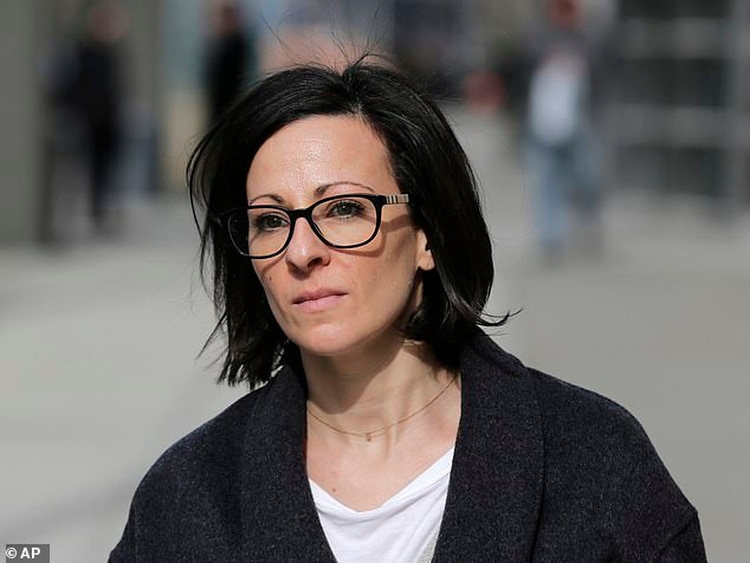 Lauren Salzman, miembro de la secta sexual, es hija de una de las cofundadoras