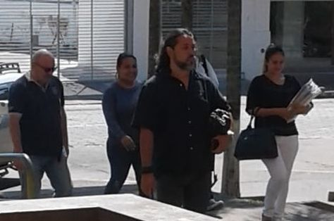 La fotografía que cuestionó el fiscal Rioja a la periodista de Extra.