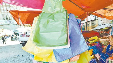 Bolsas plásticas en los mercados