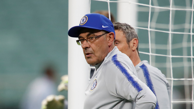 Incidente entre Higuaín y David Luiz desató la furia de Sarri Incidente entre Higuaín y David Luiz desató la furia de Sarri