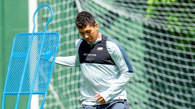 Con la presencia de Firmino están los 23 convocados del Liverpool