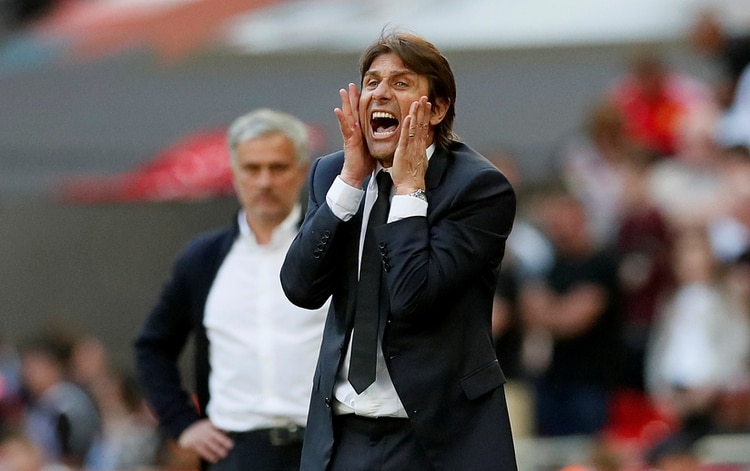 Antonio Conte firmó por tres temporadas a 10 millones (sin contar las primas) cada una. (REUTERS/David Klein/archivo)