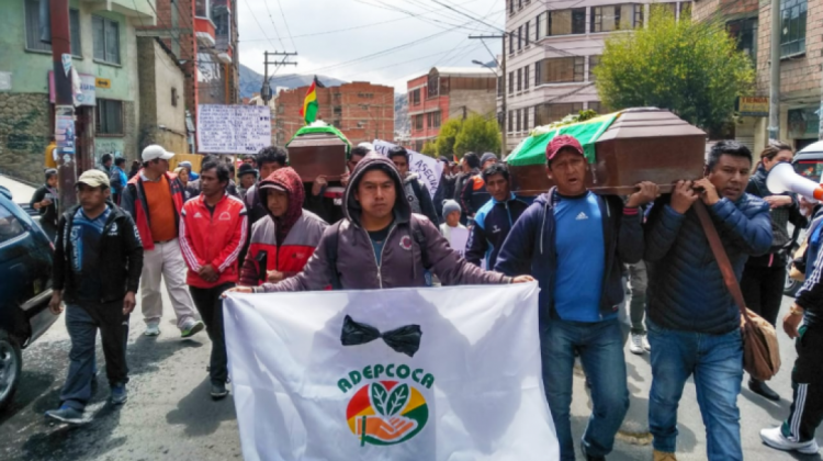 MARCHA ADEPCOCA MUERTOS