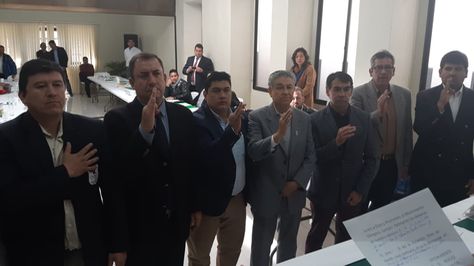 Miembros del directorio electo del COB juran a sus cargos. Foto: COB