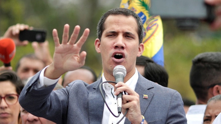 Canadá es uno de los más de 50 países que, encabezados por Estados Unidos, reconocen como presidente encargado de Venezuela a Juan Guaidó (REUTERS/Ueslei Marcelino)