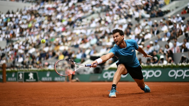 Dominic Thiem jugó su segunda final consecutiva en Roland Garros y volvió a caer ante Rafael Nadal (AFP)