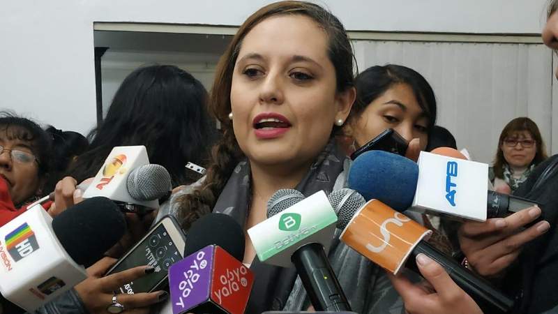 Diputada presenta denuncia contra Rubén Costas por difusión de encuestas