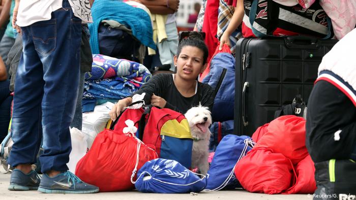 Peru Migranten aus Venezuela nutzen letzte MÃ¶glichkeit der Einreise (Reuters/G. Pardo)