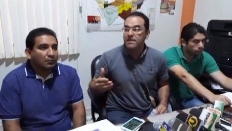 Al centro, el director del Sereci de Pando, Kalil Arab, en la conferencia de esta mañana.