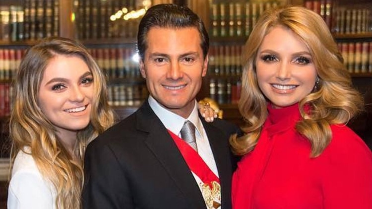 angelica rivera y su familia