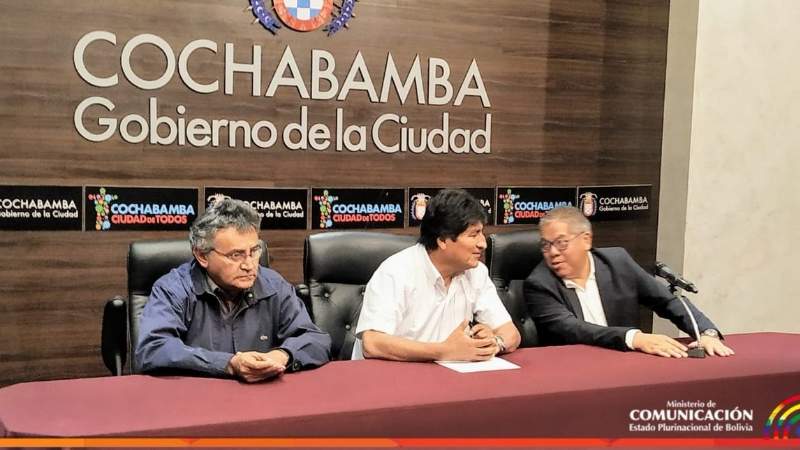 Dudas y críticas ante la intención de Evo de trabajar con municipios