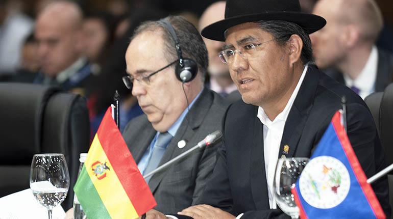 El canciller Diego Pary en Medellín, ayer.