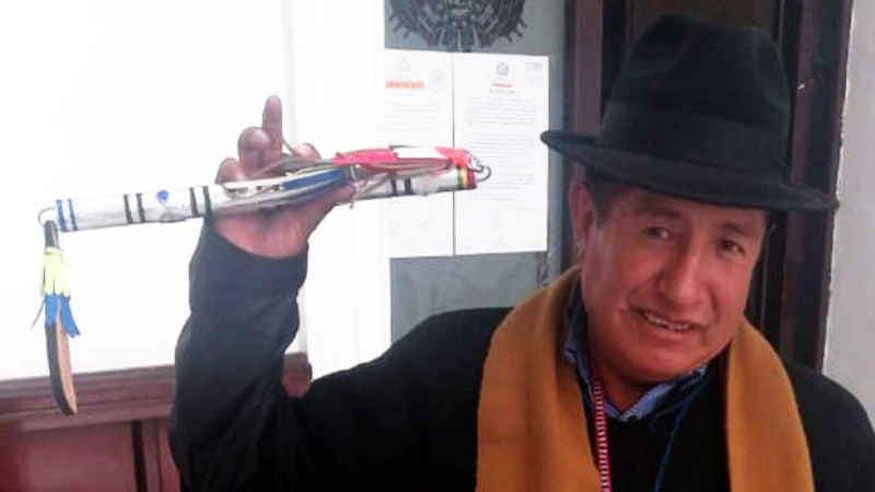 De la Cruz cuestiona desafío a chicotazos entre Quispe y Ponchos Rojos