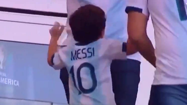 Mateo Messi volvió a ser protagonista en la previa de un partido de la Copa América