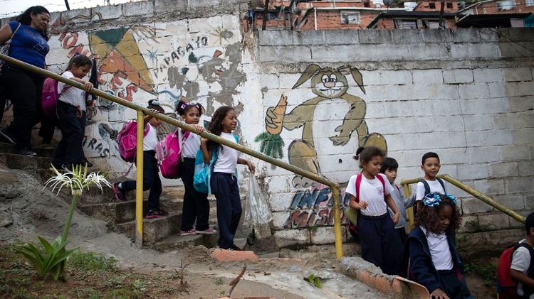 La Asociación Venezolana de Escuelas Católicas contabilizó 7000 renuncias desde septiembre pasado en sus establecimientos