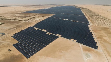 Emiratos Ãrabes ha construido la mayor planta solar del mundo: 3,2 millones de paneles produciendo 1,17 GW