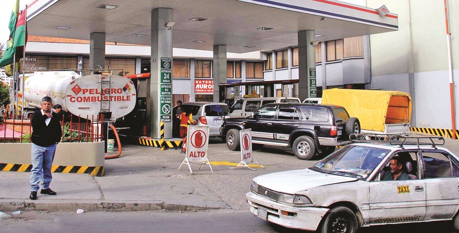 Resultado de imagen para ANH anuncia venta de nueva gasolina plus en Santa Cruz