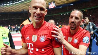 DFB Pokal Finale - RB Leipzig vs Bayern München | Arjen Robben und Frank Ribery (Reuters/A. Gebert) DFB Pokal Finale - RB Leipzig vs Bayern München | Arjen Robben und Frank Ribery (Reuters/A. Gebert)
