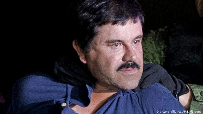 Mexiko, Mexiko City: Joaquin El Chapo Guzman (picture-alliance/AP/E. Verdugo)