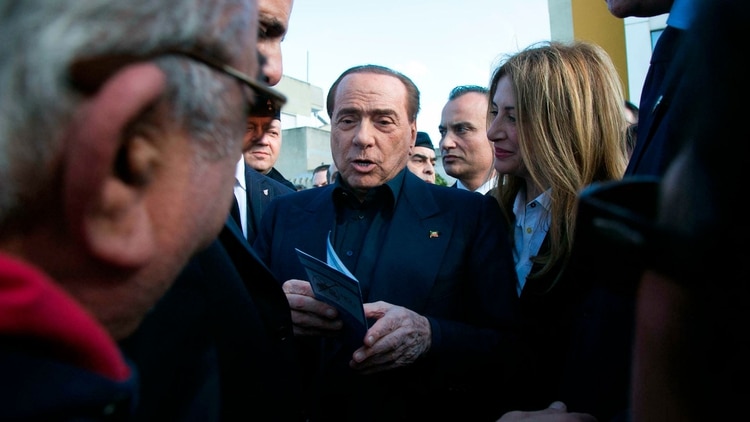 En mayo de 2018, Berlusconi anunció que contendría para un lugar en el Parlamento Europeo, luego de que la justicia italiana le levantara la inhabilitación para ejercer un cargo público (Foto: AP)