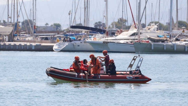 Voluntarios de Sea-eye en España (Sea-eye/Social Media via REUTERS)