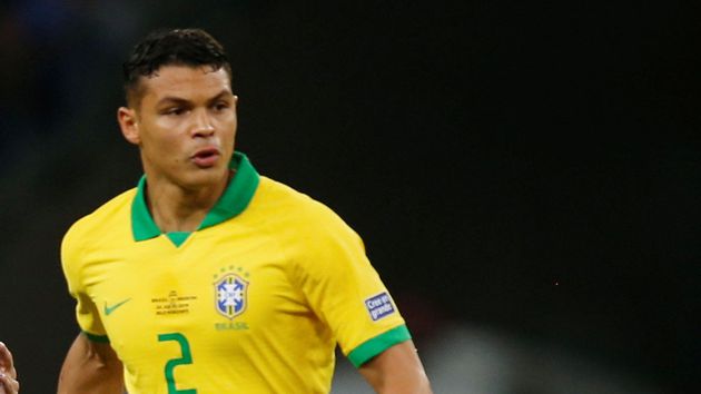 thiago silva le respondio a messi tenemos cinco estrellas y ninguna fue robada