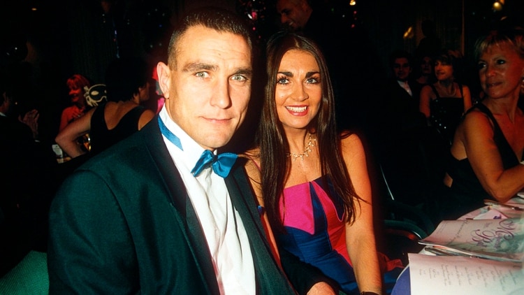 Murió la esposa del actor y el ex futbolista británico Vinnie Jones (Shutterstock)