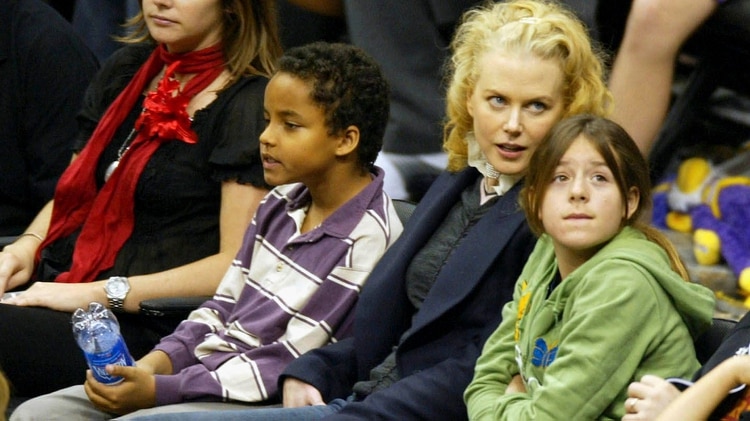 Nicole Kidman en una fotografía junto a sus hijos en 2004 (Foto: Archivo/Matthew Simmons/Getty Images)