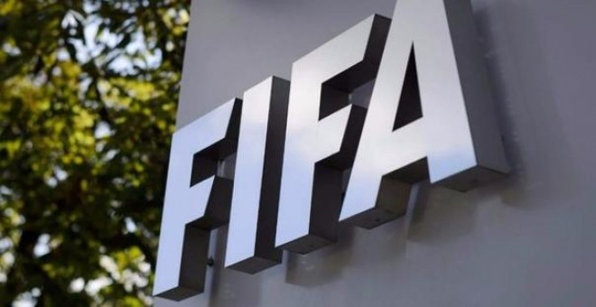 Resultado de imagen para Nueva resoluciÃ³n de la FIFA permite suspender partidos por racismo