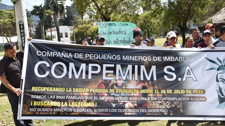 El gobierno de Lenín Moreno promete “mano dura” pero los mineros exigen volver a la actividad